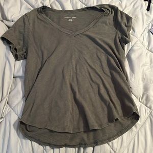 American Eagle v neck boyfriend shirt